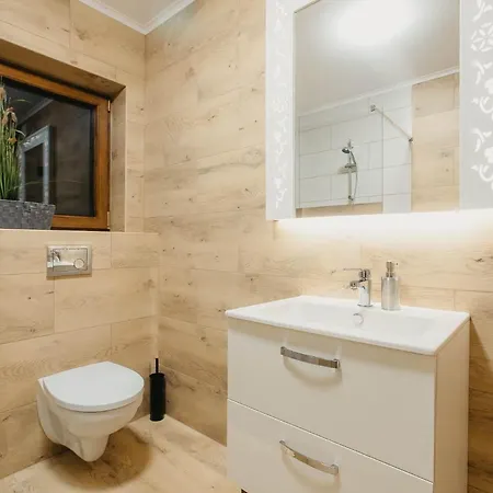 Σπίτι διακοπών Zacisze Z Bilardem, Sauna I Jacuzzi *