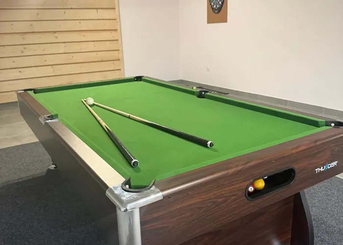 Zacisze Z Bilardem, Sauna I Jacuzzi